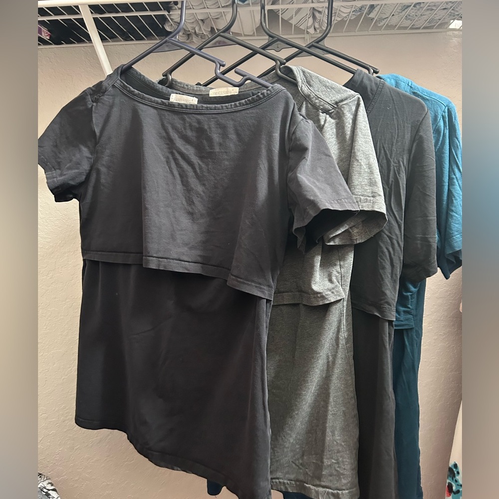 Breastfeeding shirts